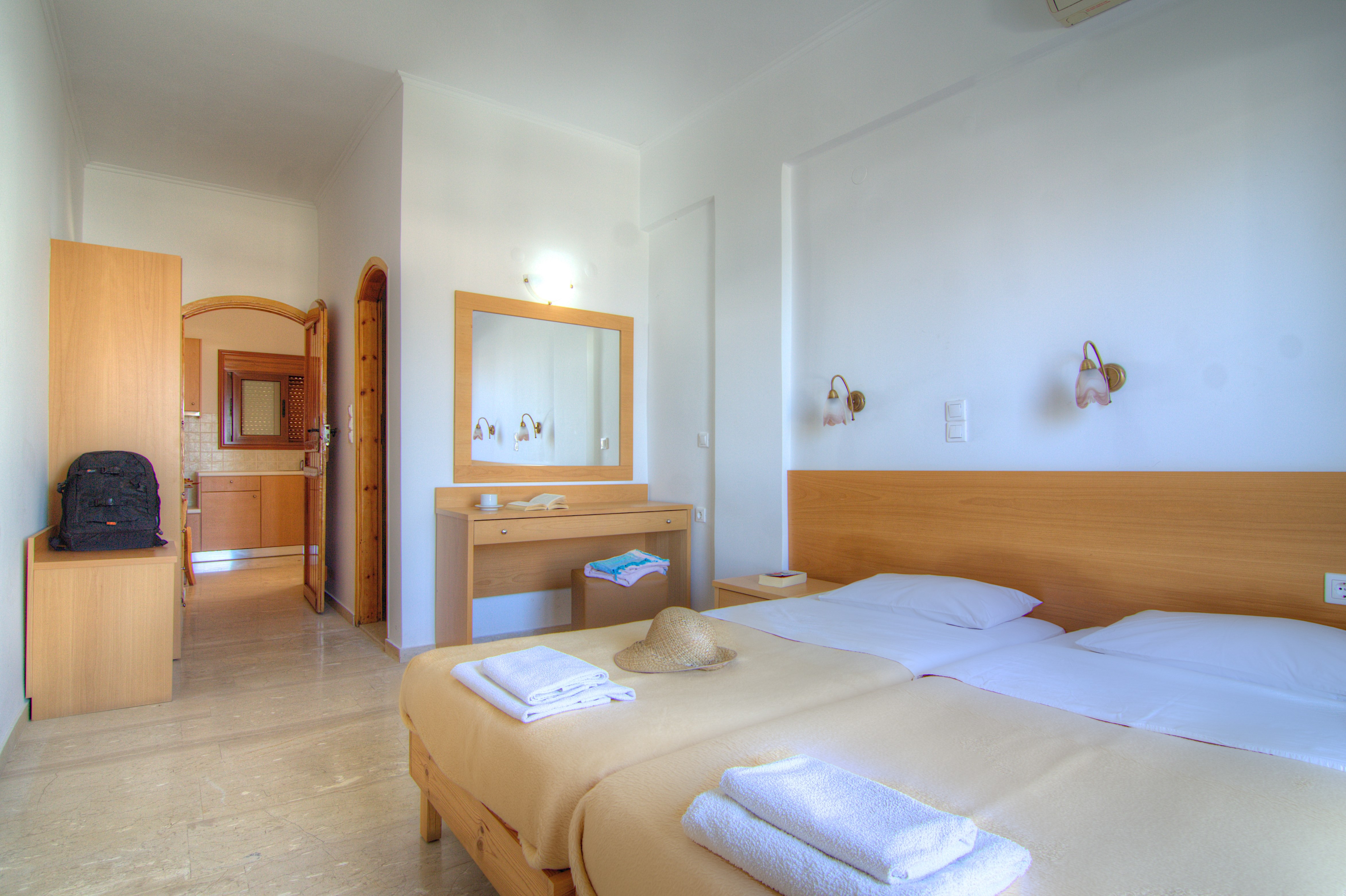 Adonis Hotel 2 Crete 