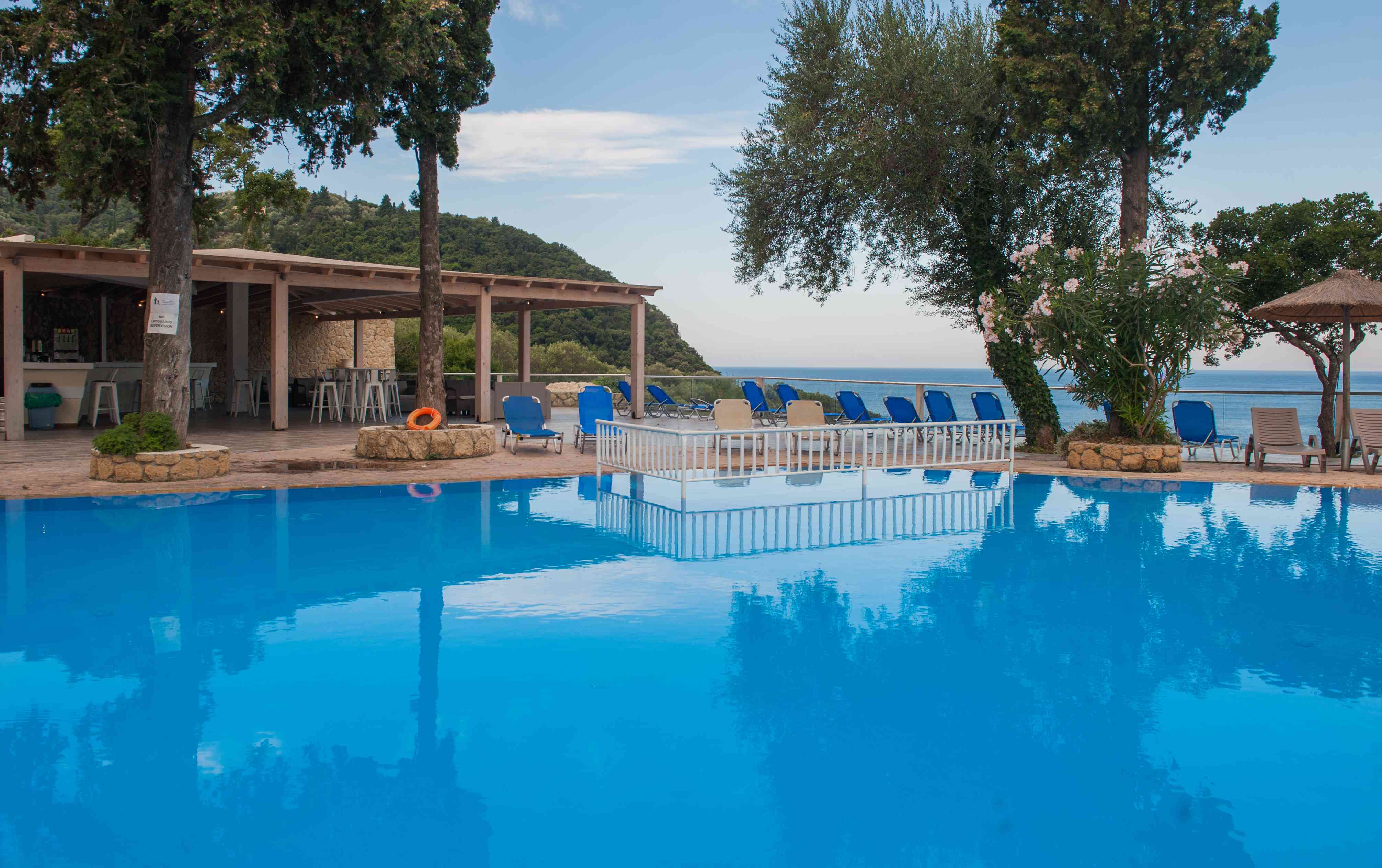 Aqua Blue Hotel Corfu Nino Hotels