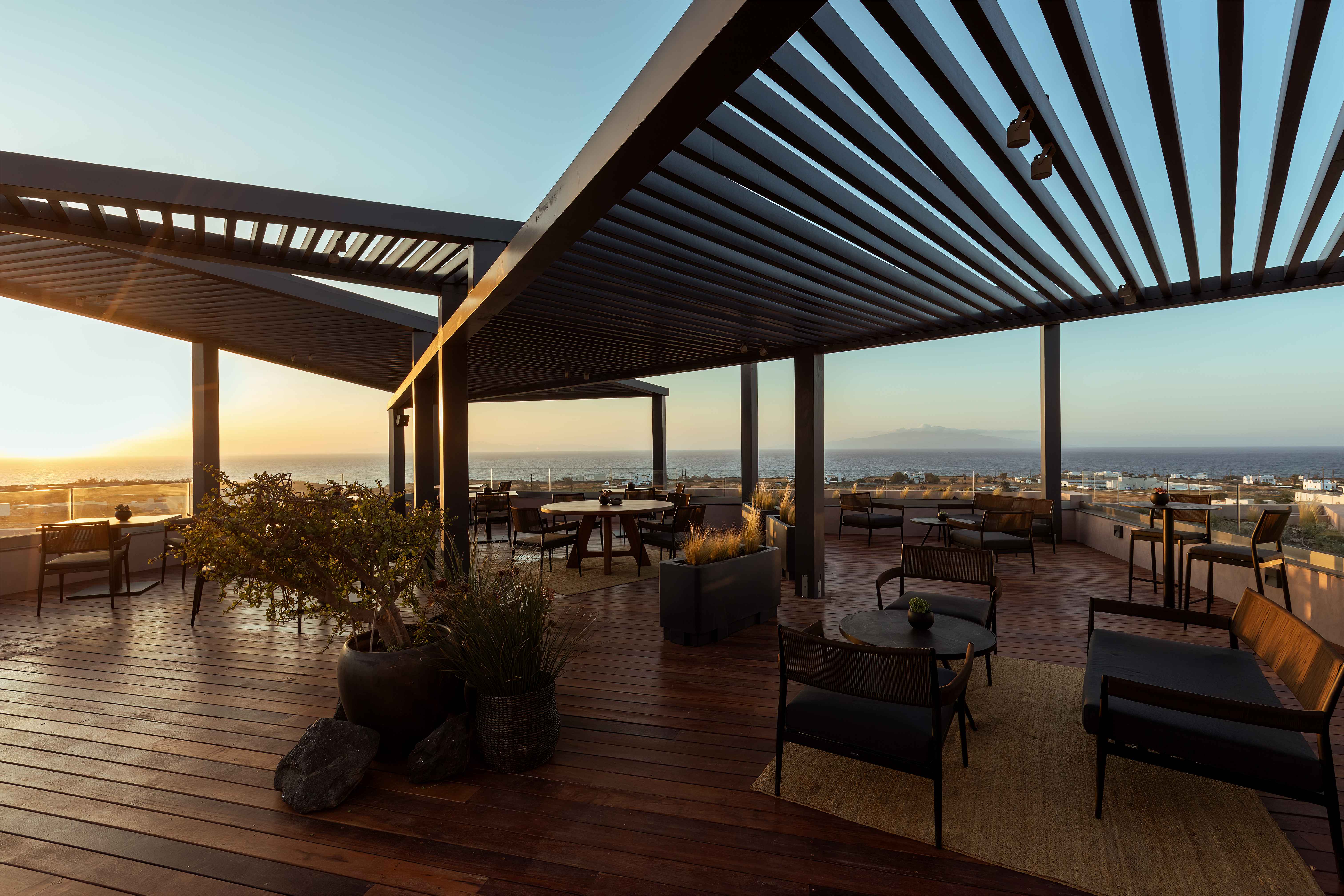 Domes Novos Santorini Autograph Collection