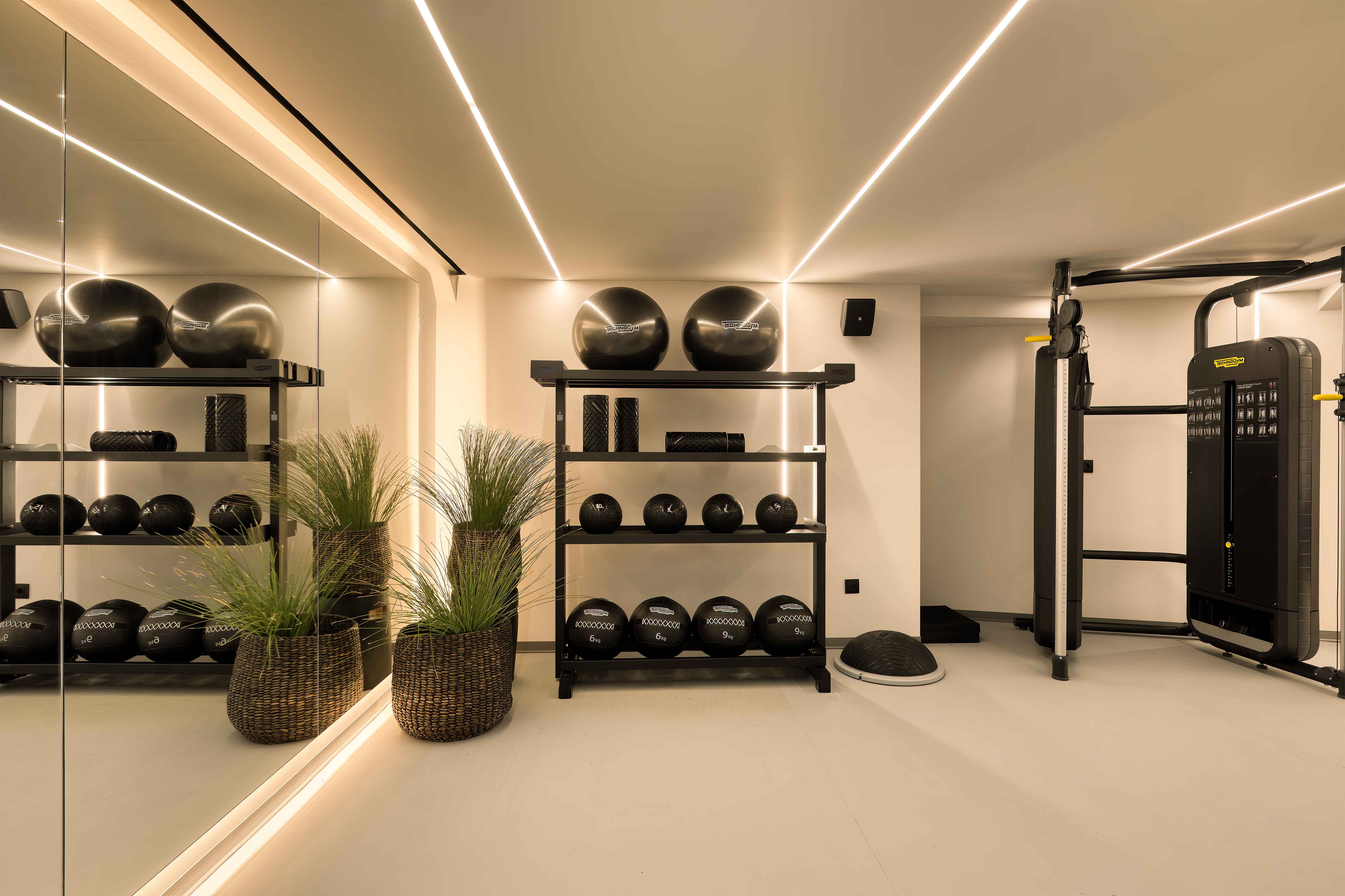 Domes Novos Santorini Autograph Collection