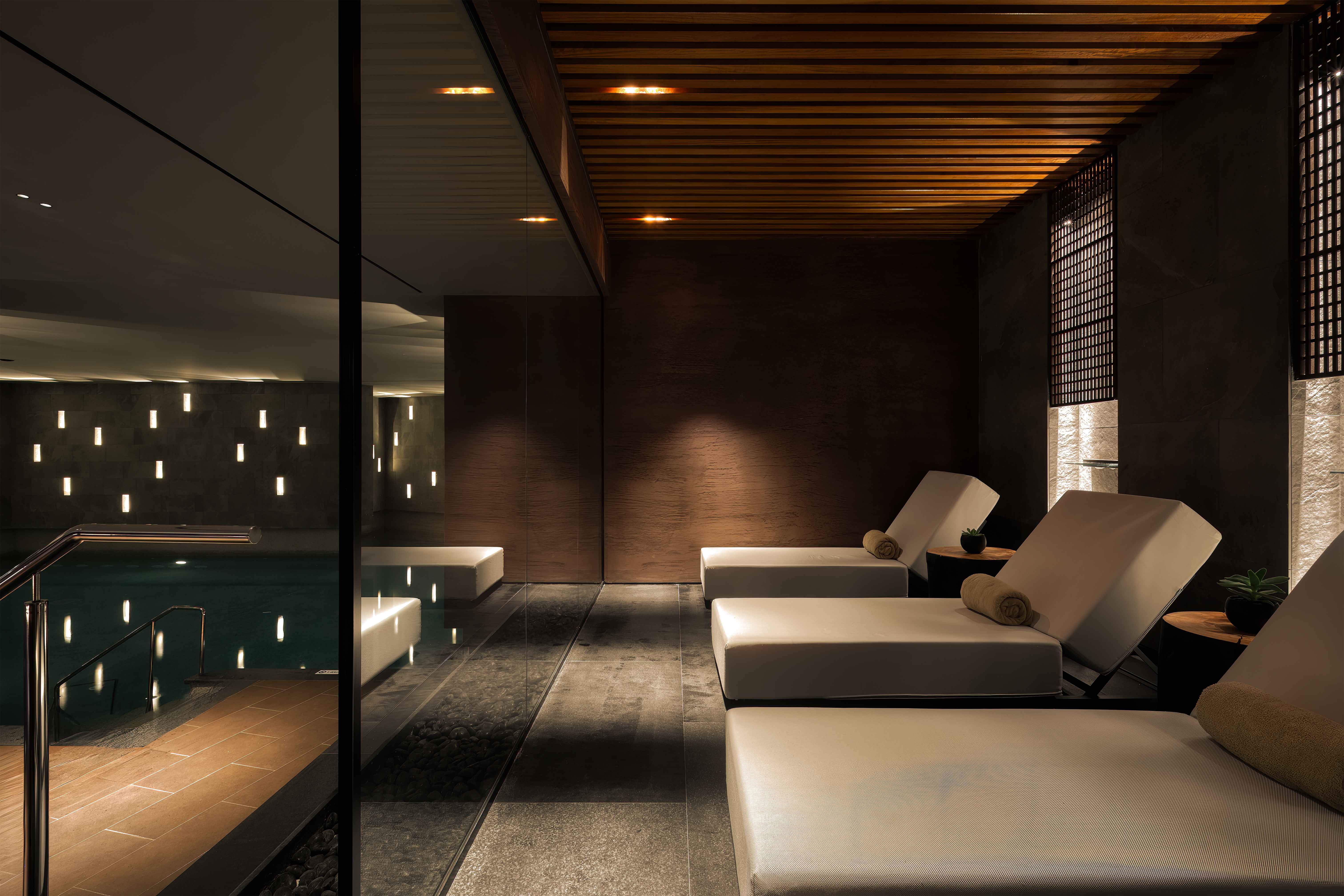 Domes Novos Santorini Autograph Collection