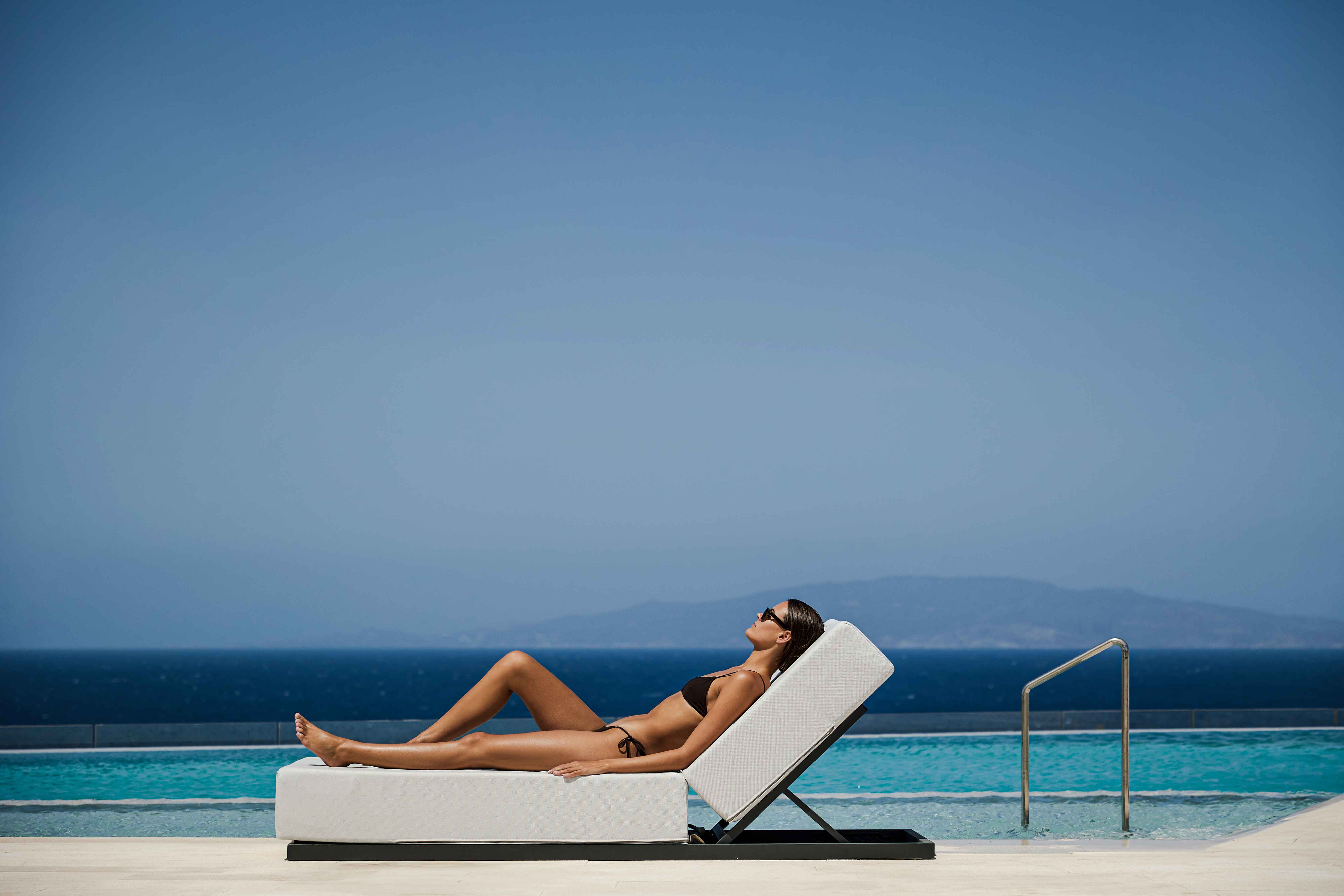 Domes Novos Santorini Autograph Collection