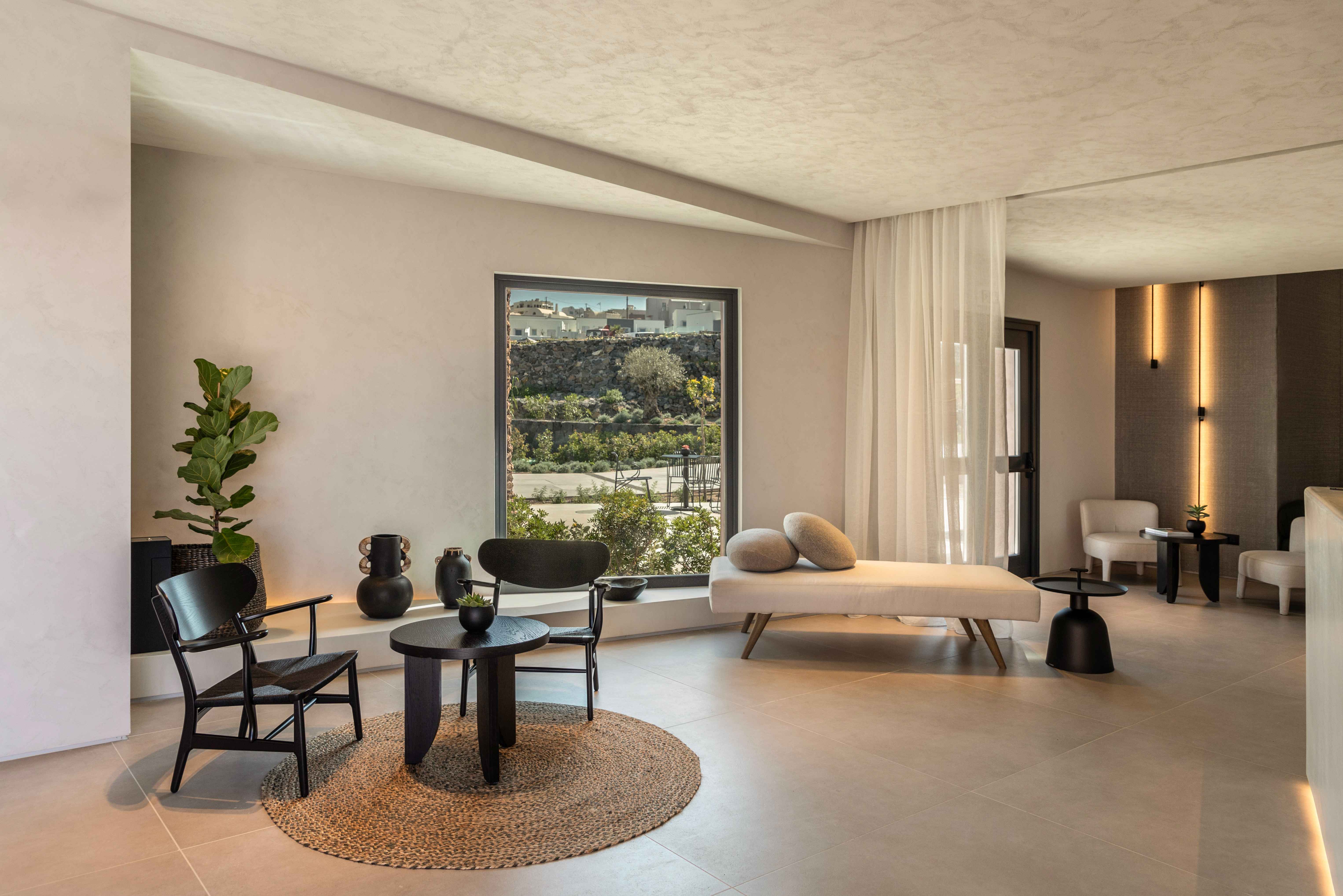 Domes Novos Santorini Autograph Collection