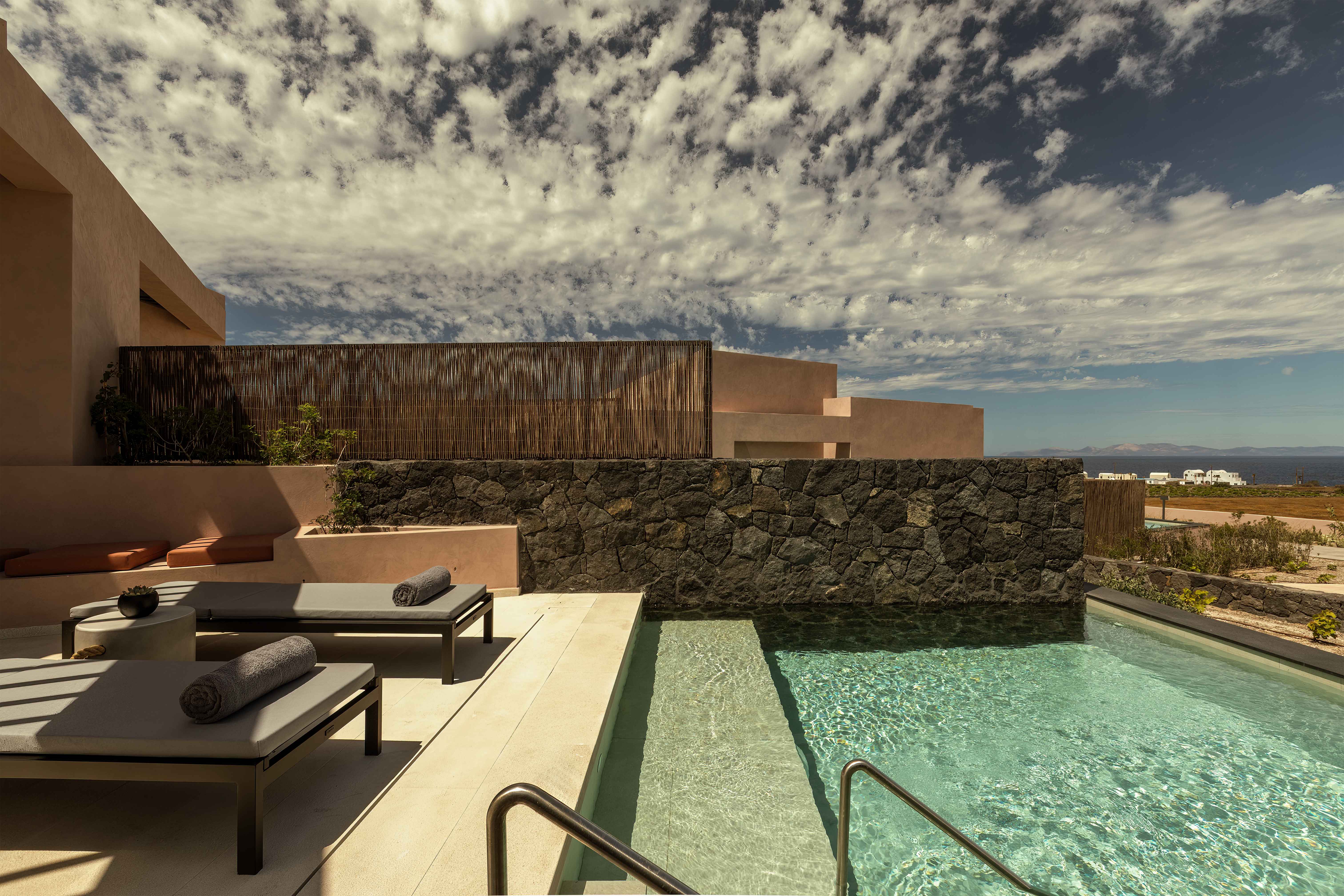 Domes Novos Santorini Autograph Collection