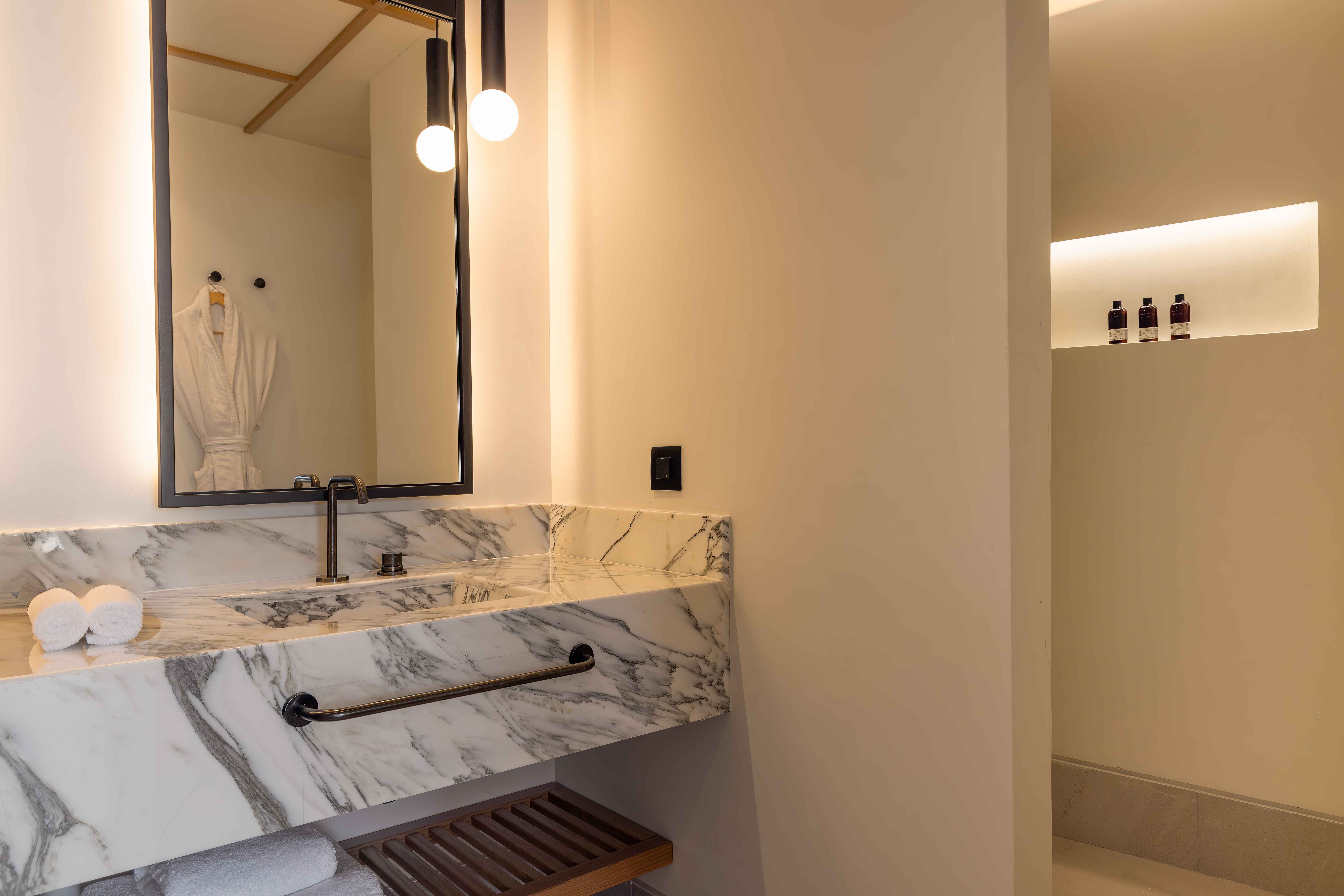 Domes Novos Santorini Autograph Collection