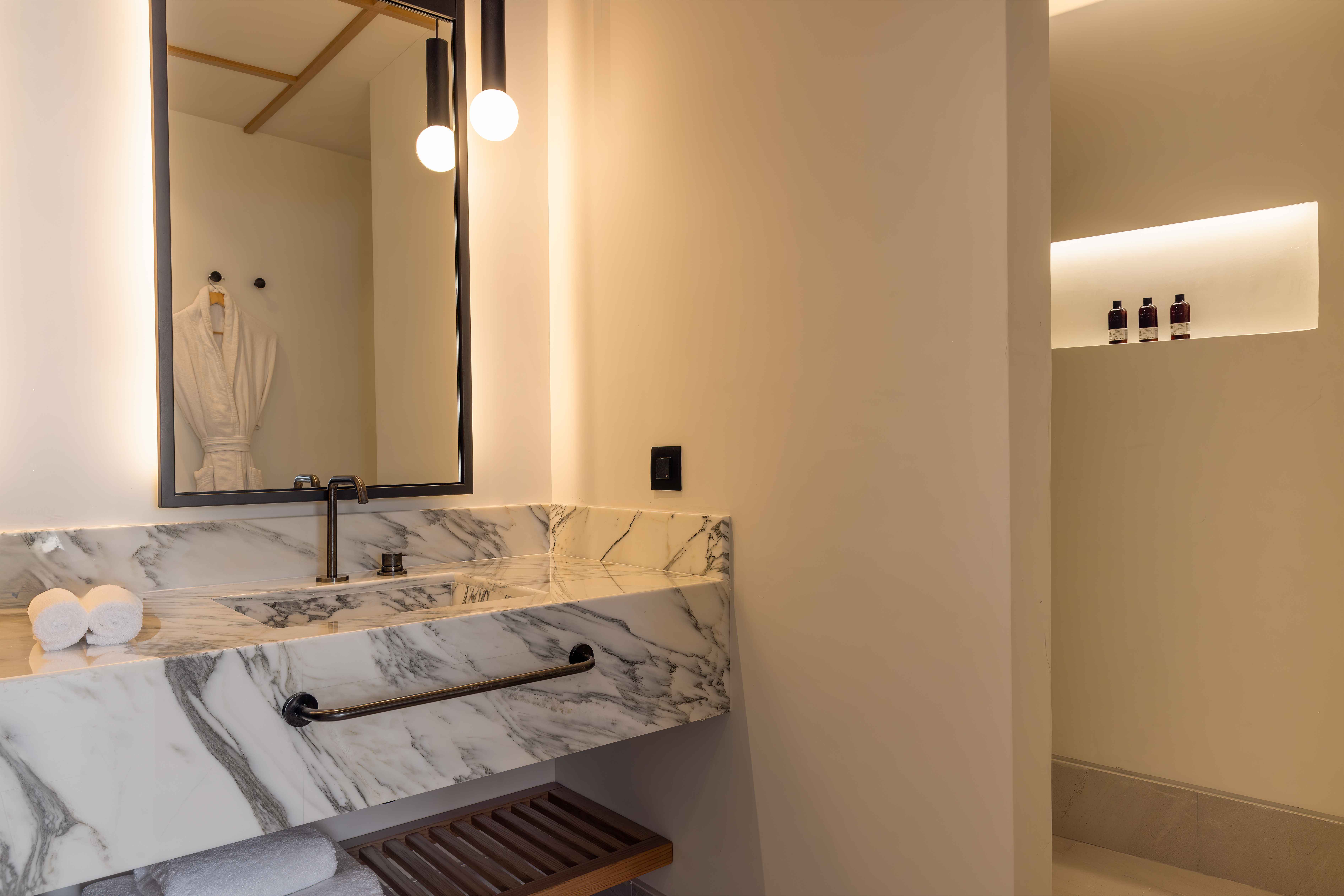 Domes Novos Santorini Autograph Collection