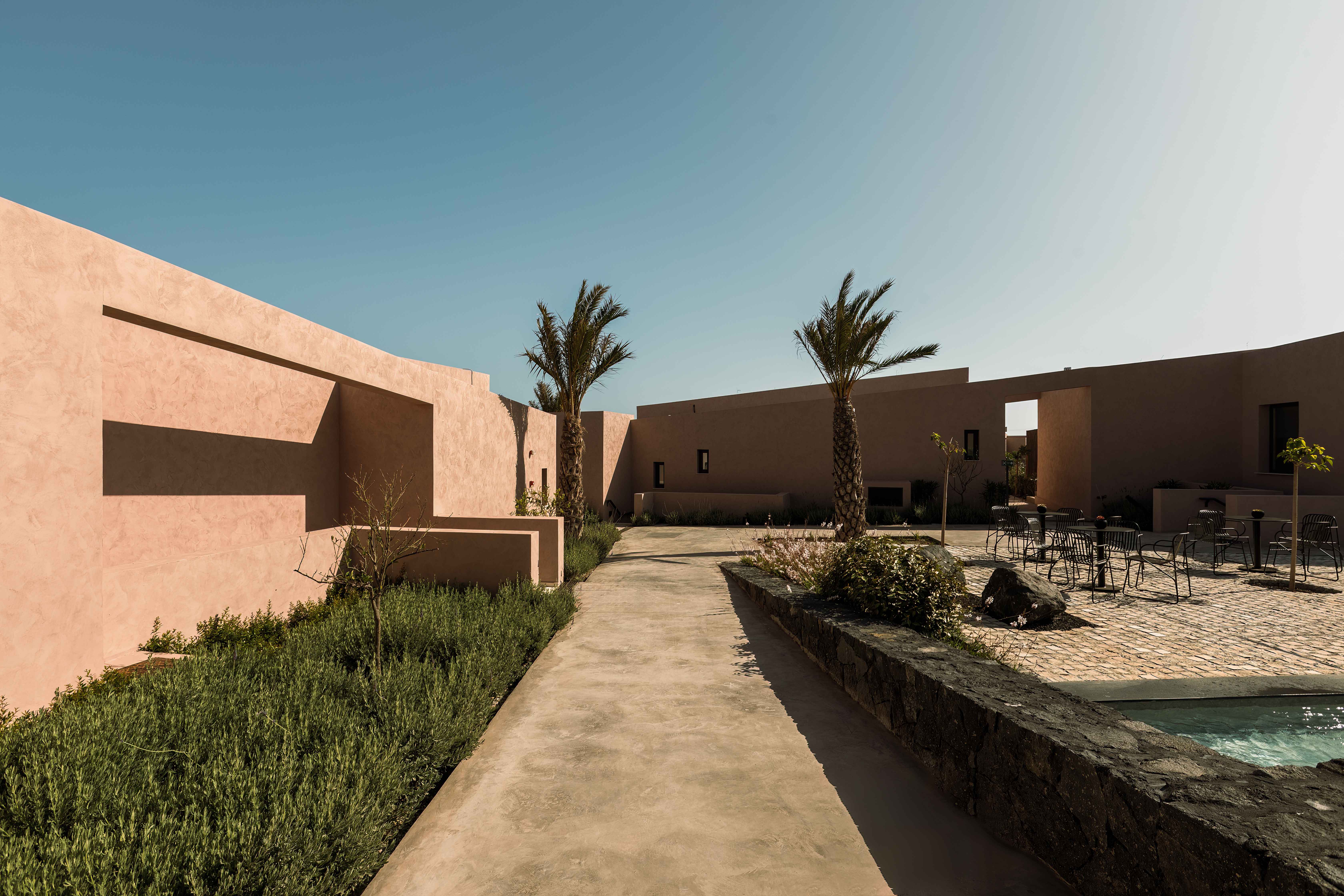 Domes Novos Santorini Autograph Collection