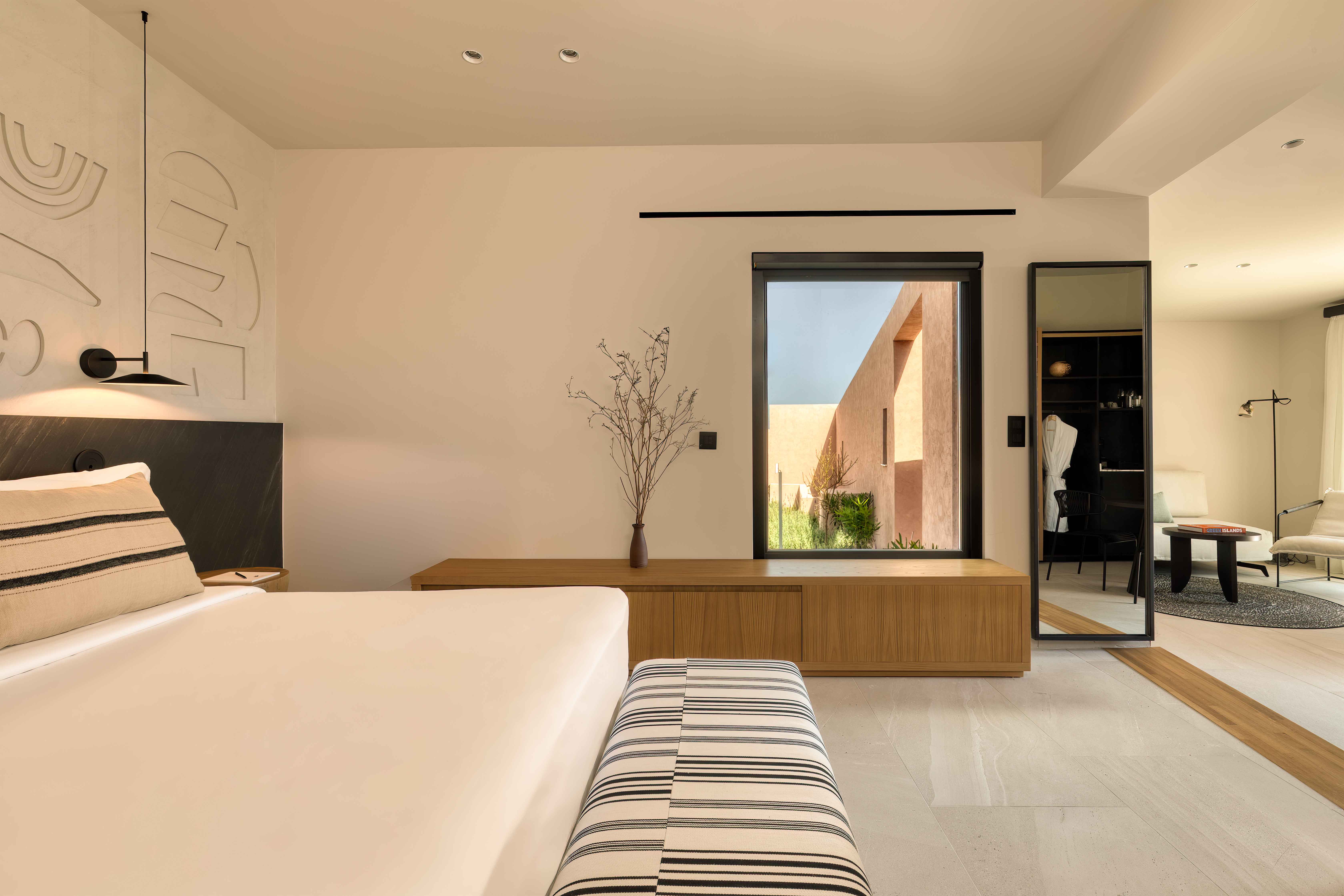 Domes Novos Santorini Autograph Collection