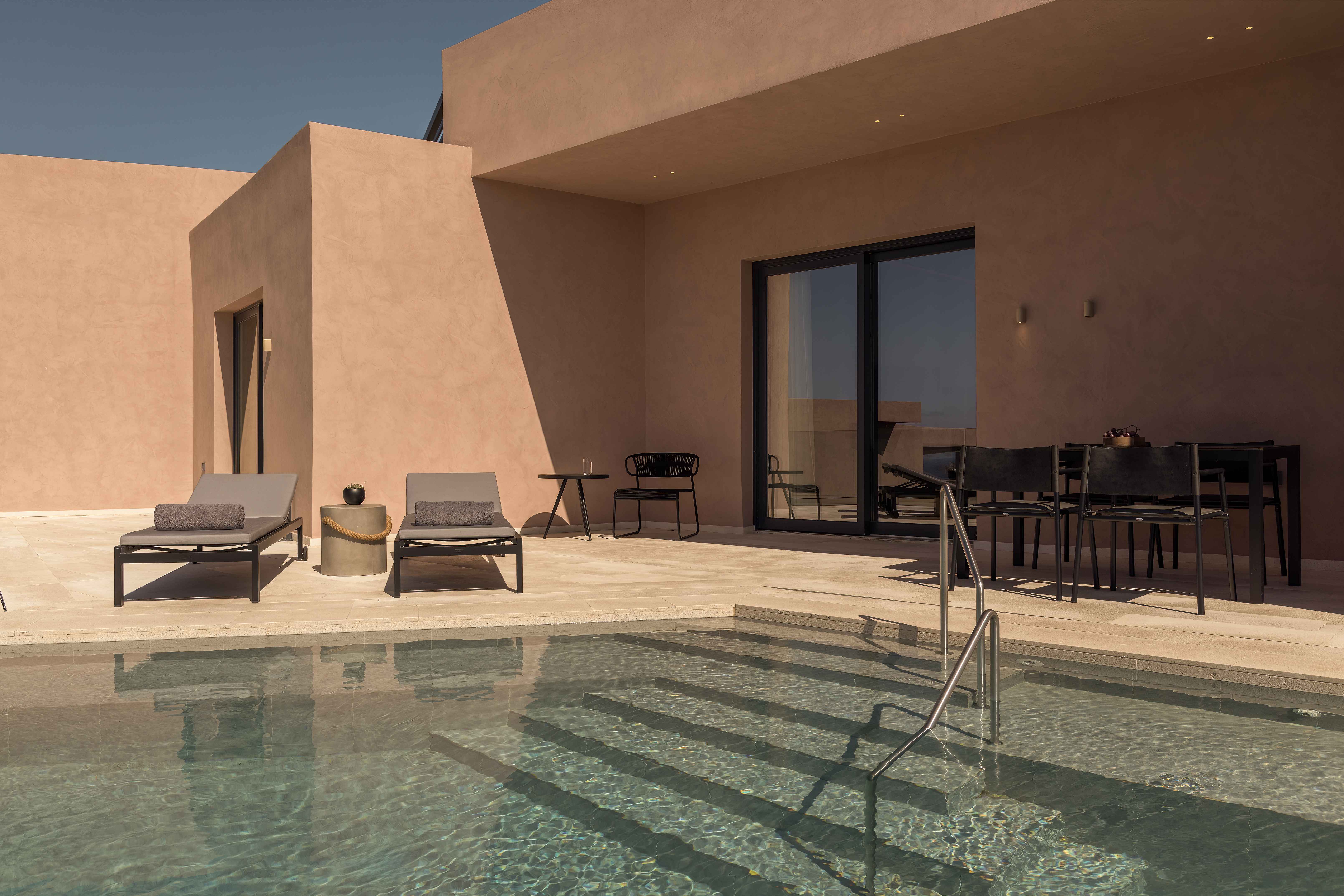 Domes Novos Santorini Autograph Collection