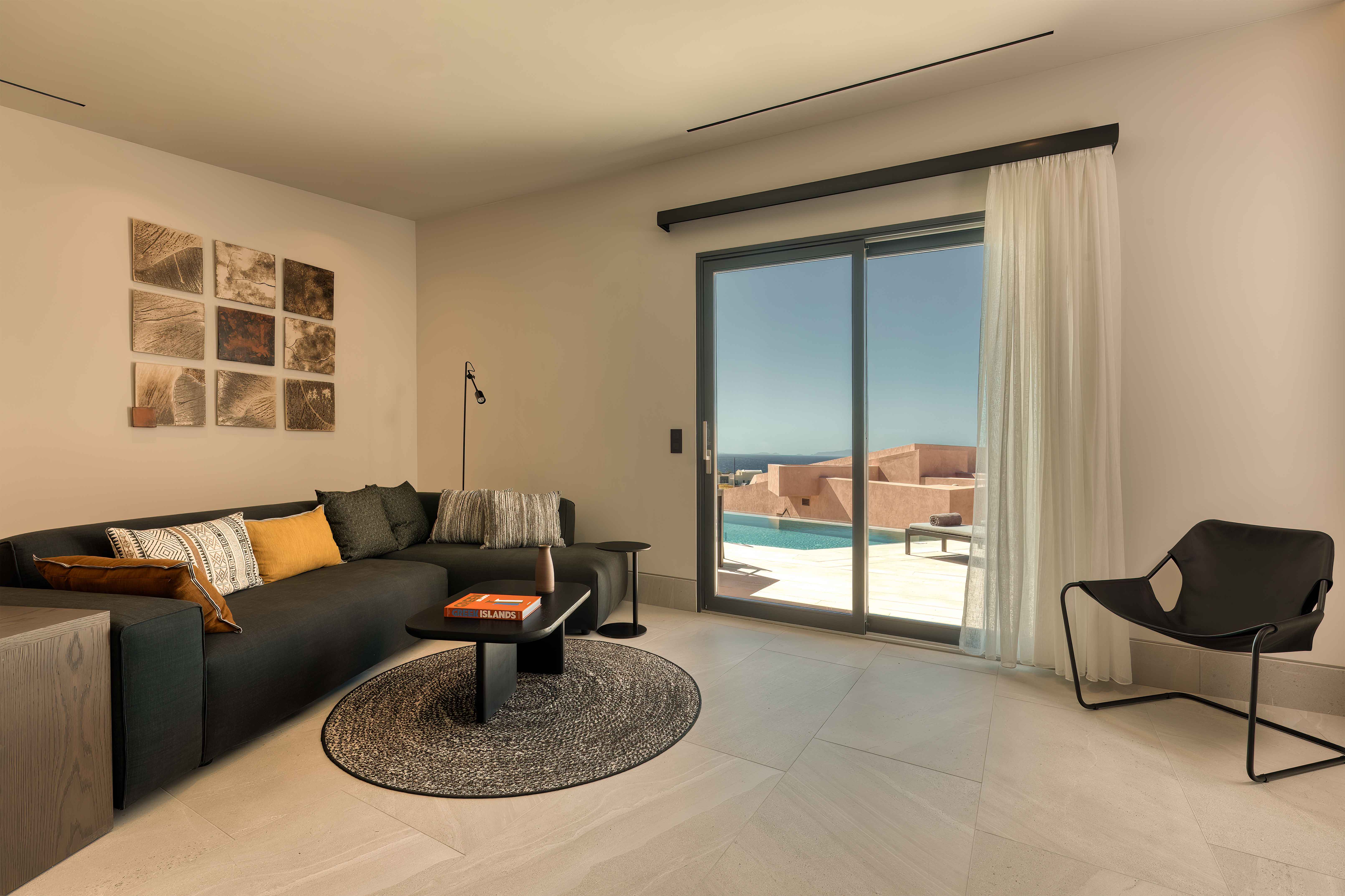 Domes Novos Santorini Autograph Collection