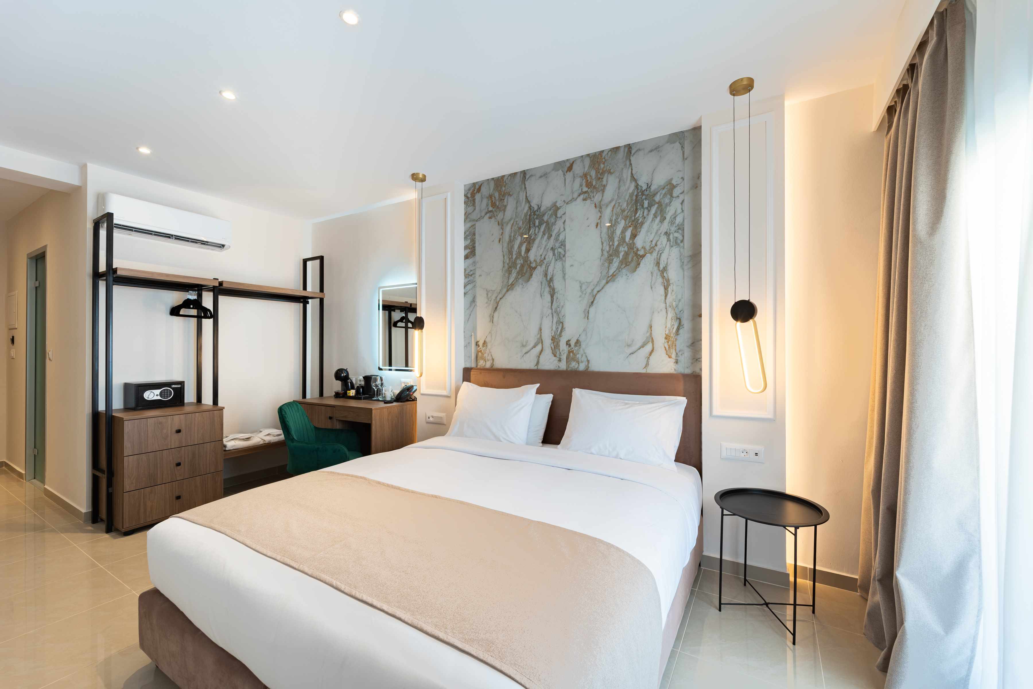 Philia Center Suites imagine 41