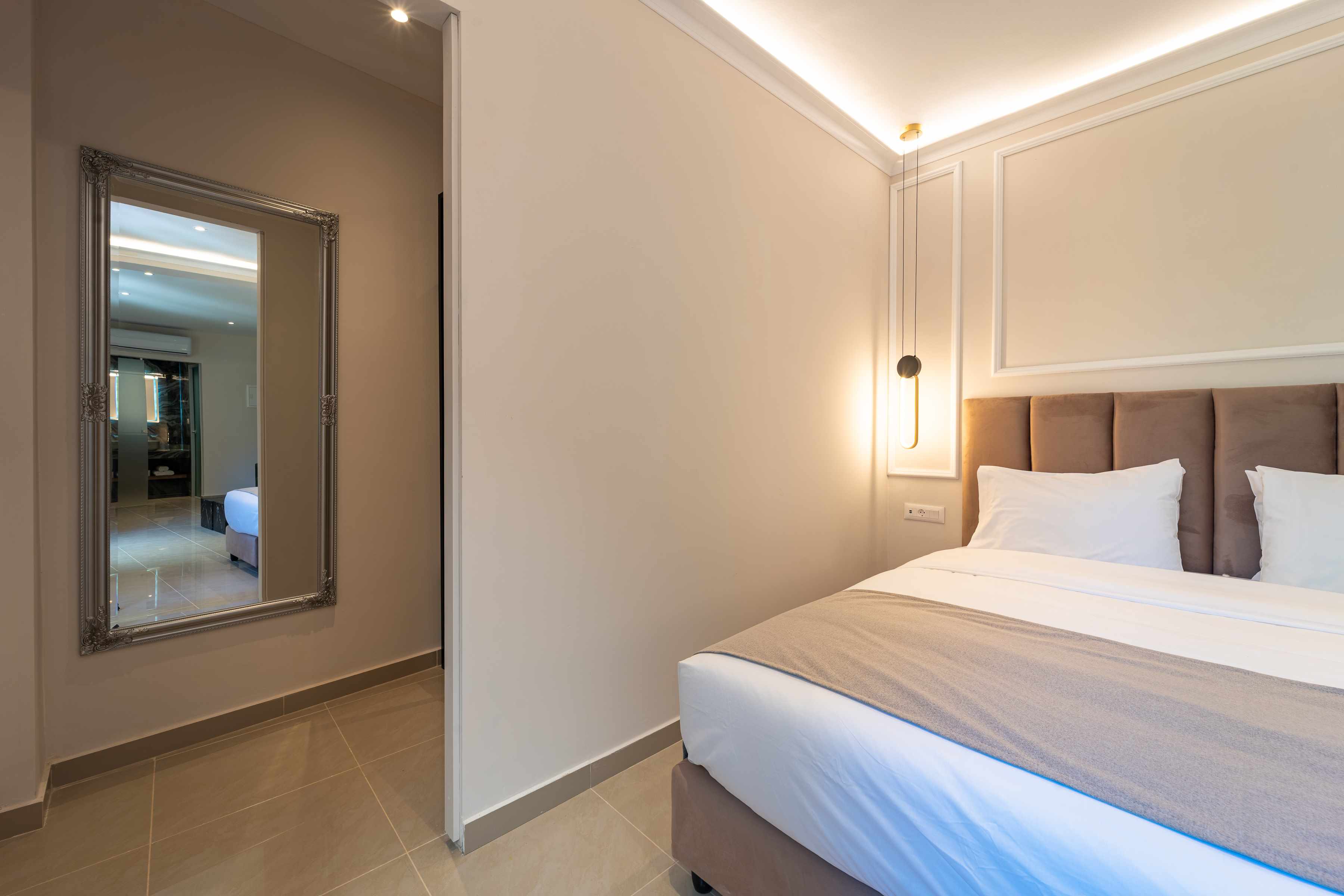 Philia Center Suites imagine 82