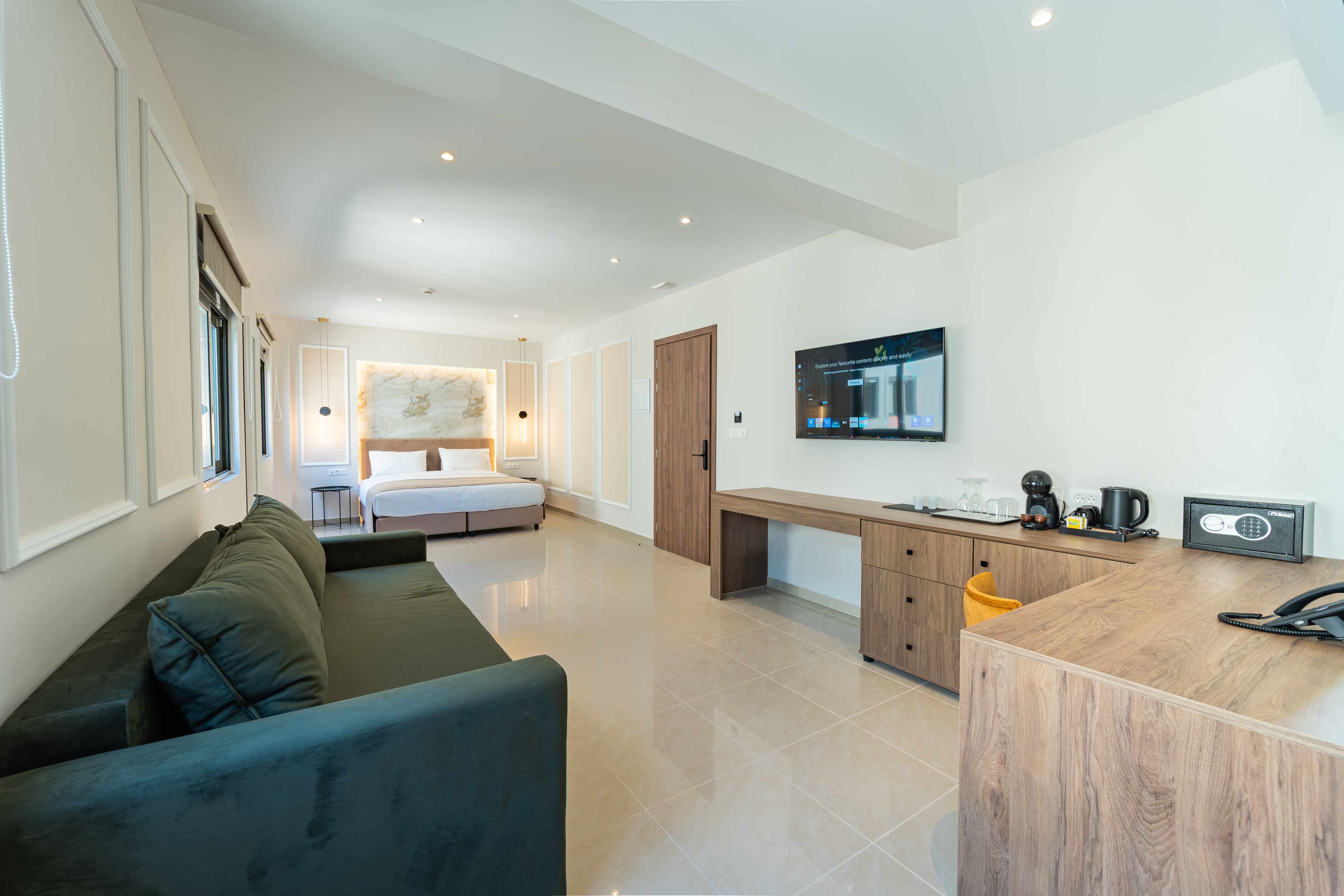 Philia Center Suites imagine 67