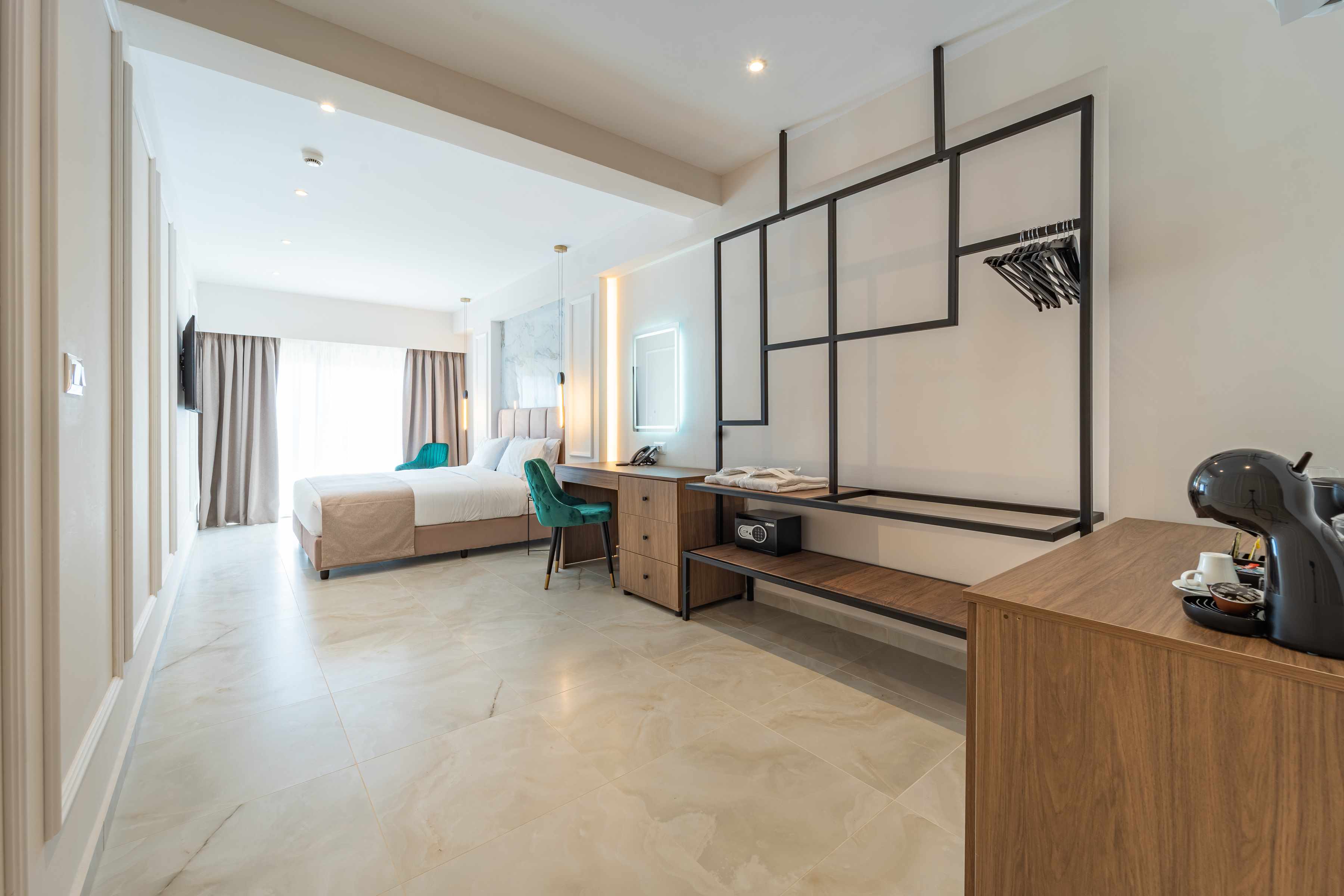 Philia Center Suites imagine 73
