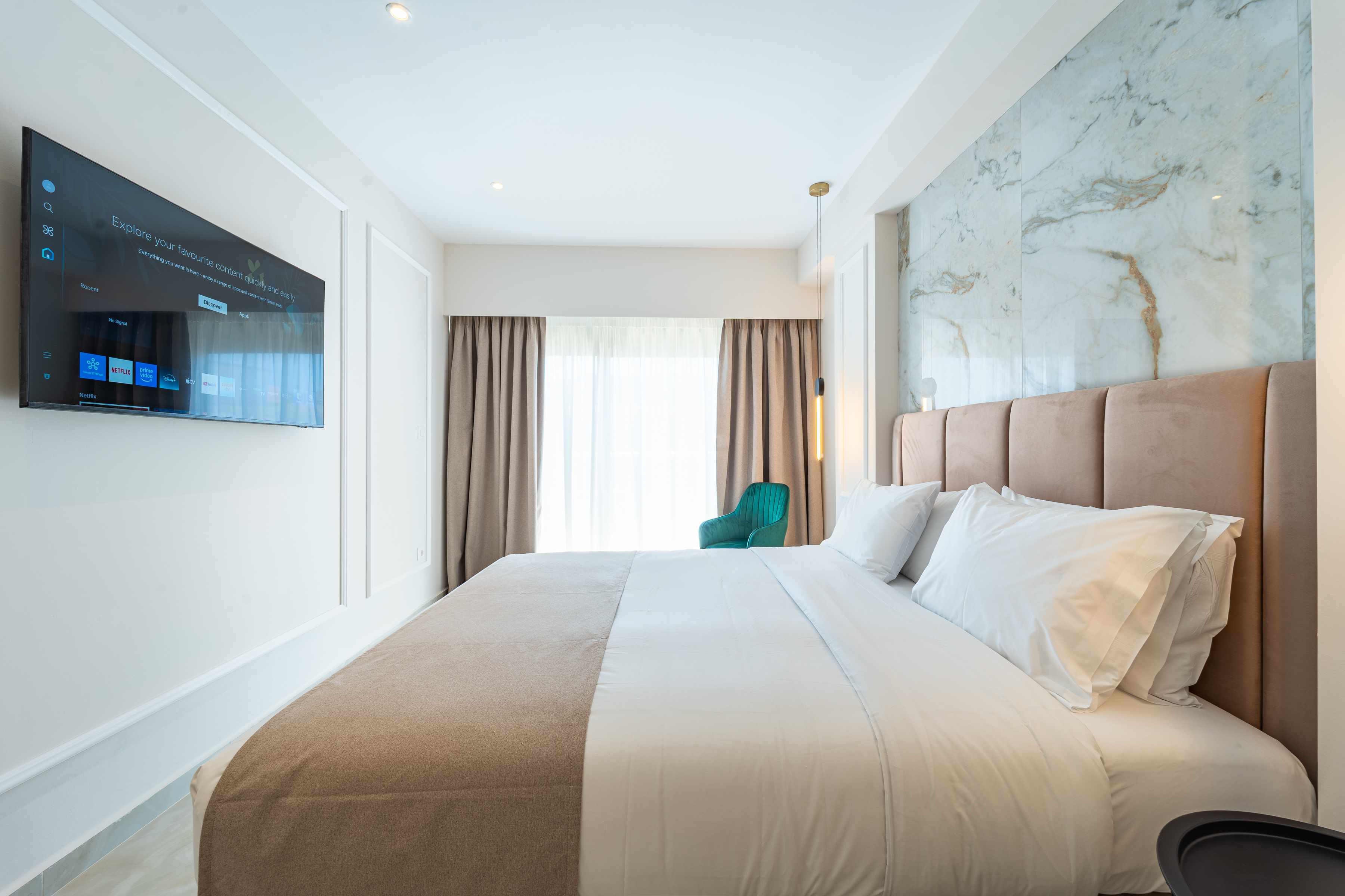Philia Center Suites imagine 74