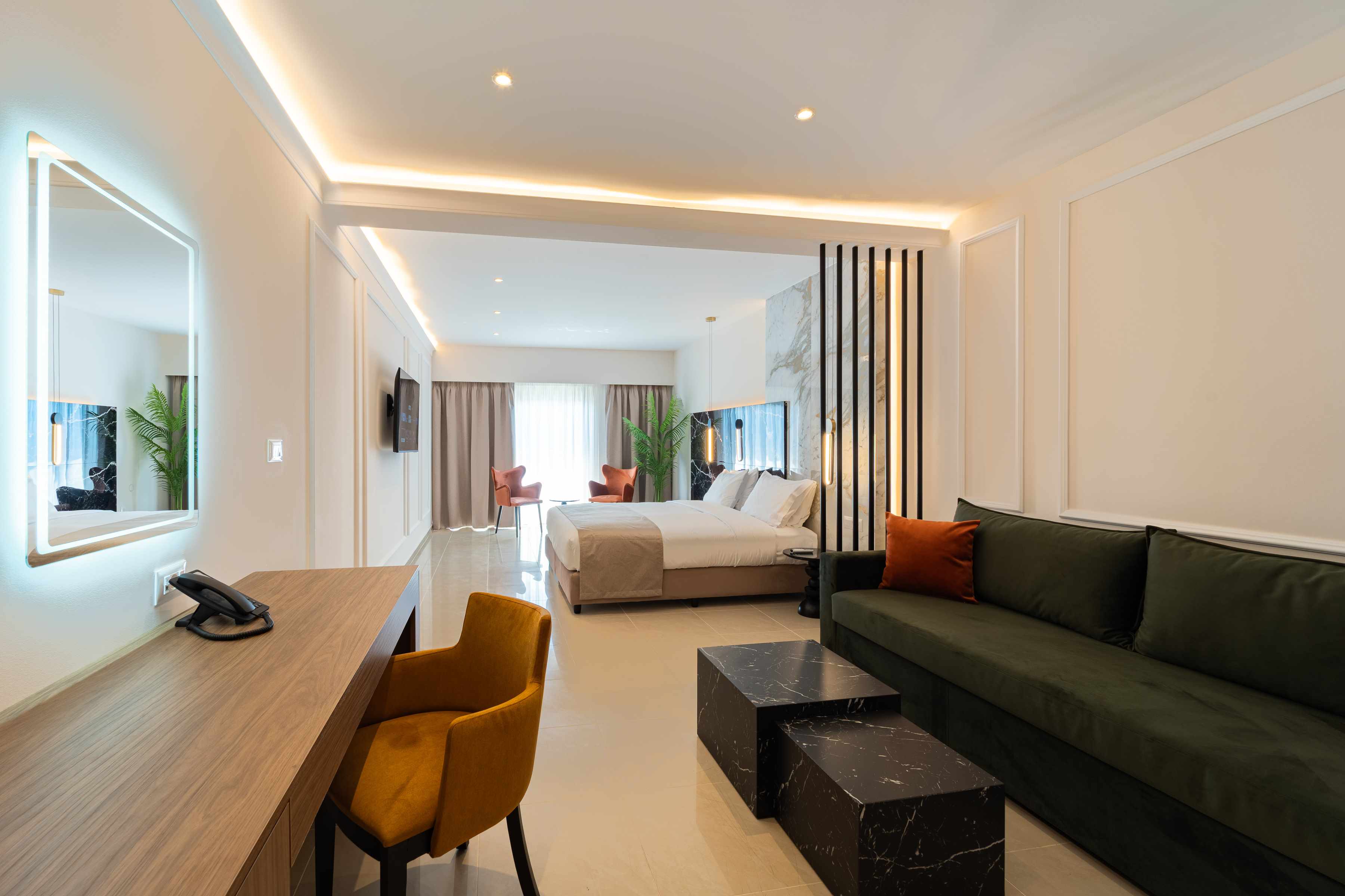 Philia Center Suites imagine 79