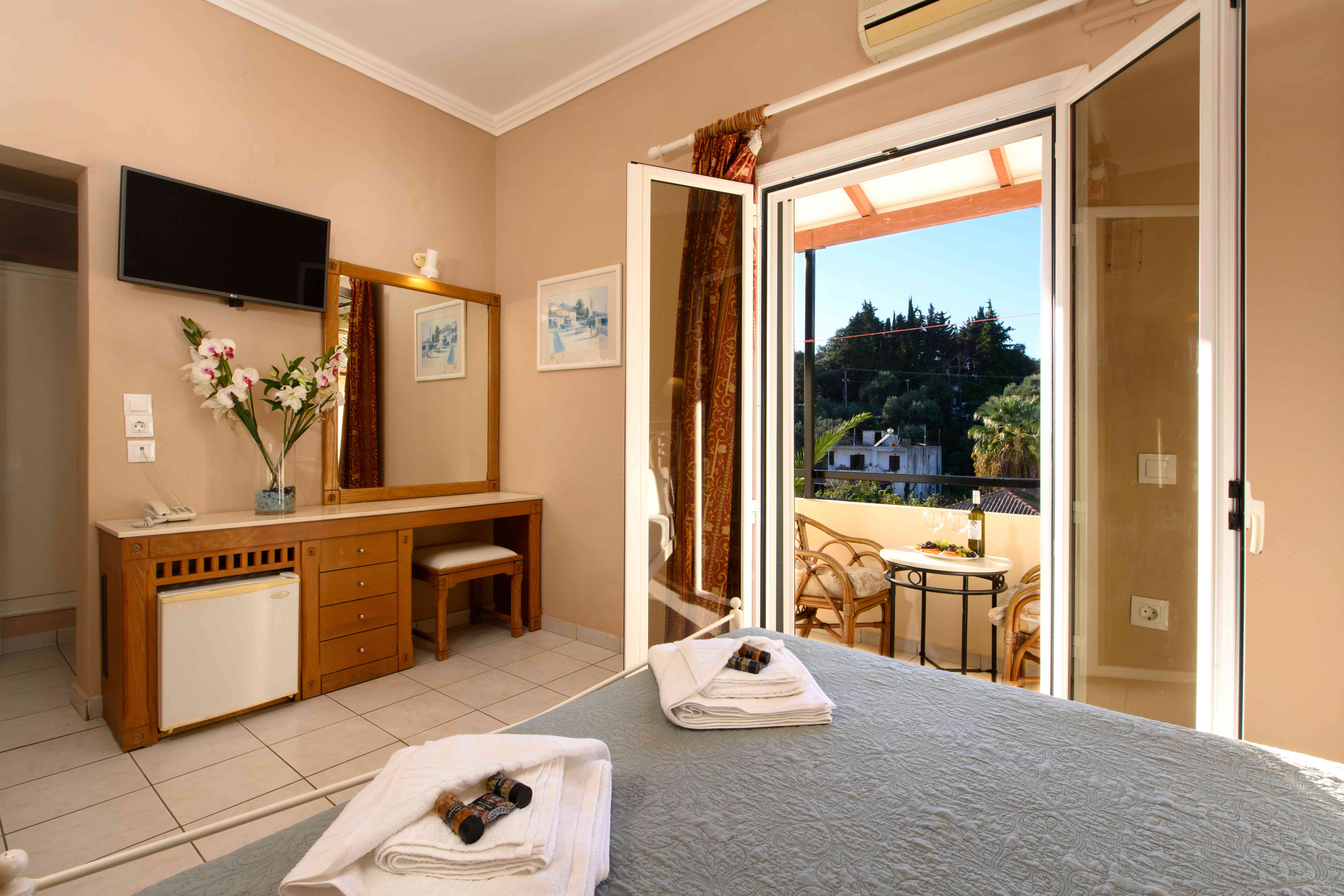 Ipsos Di Mare Beach Hotel Corfu 