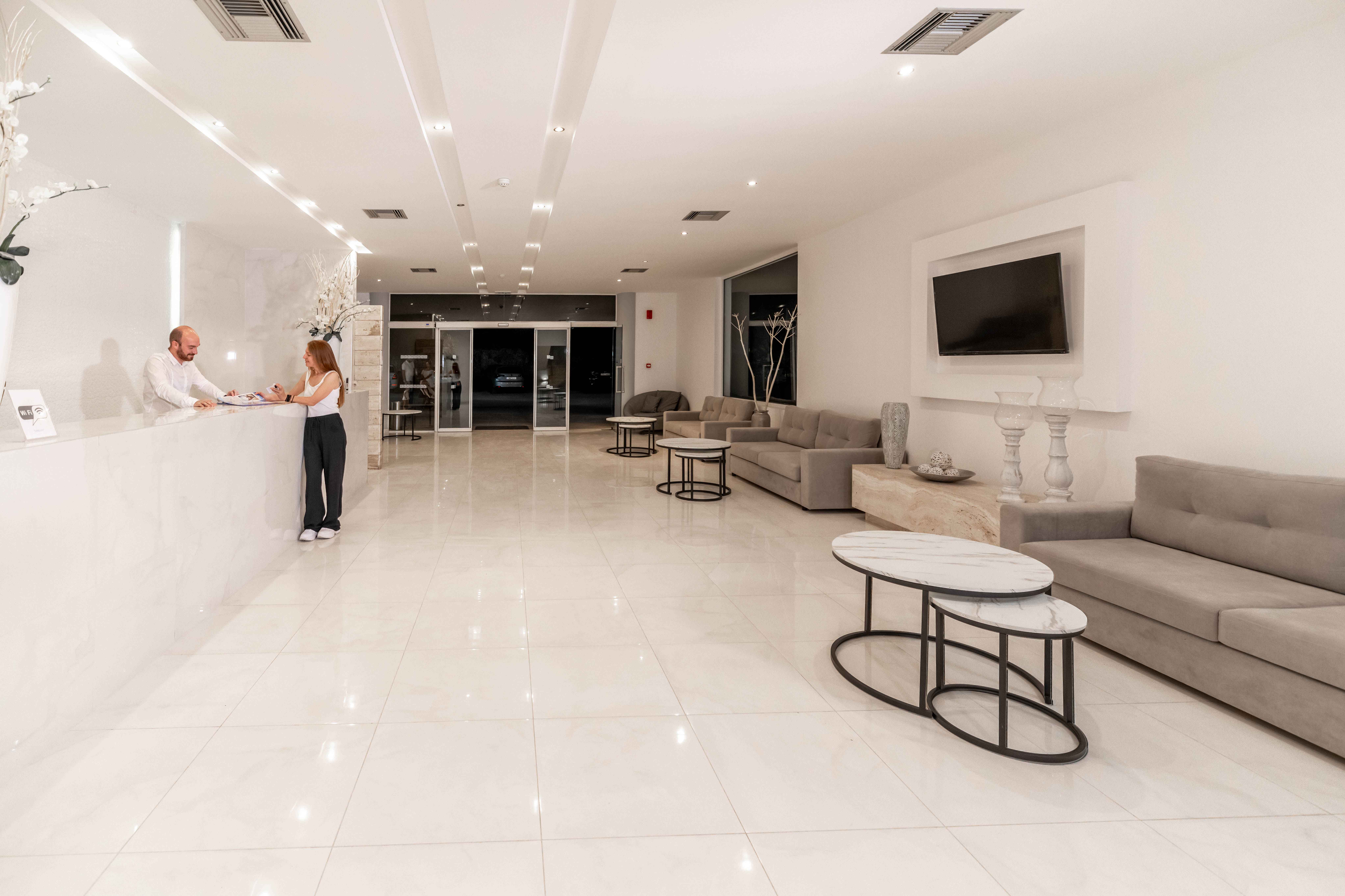 Pefkos Breeze Family Resort And Spa