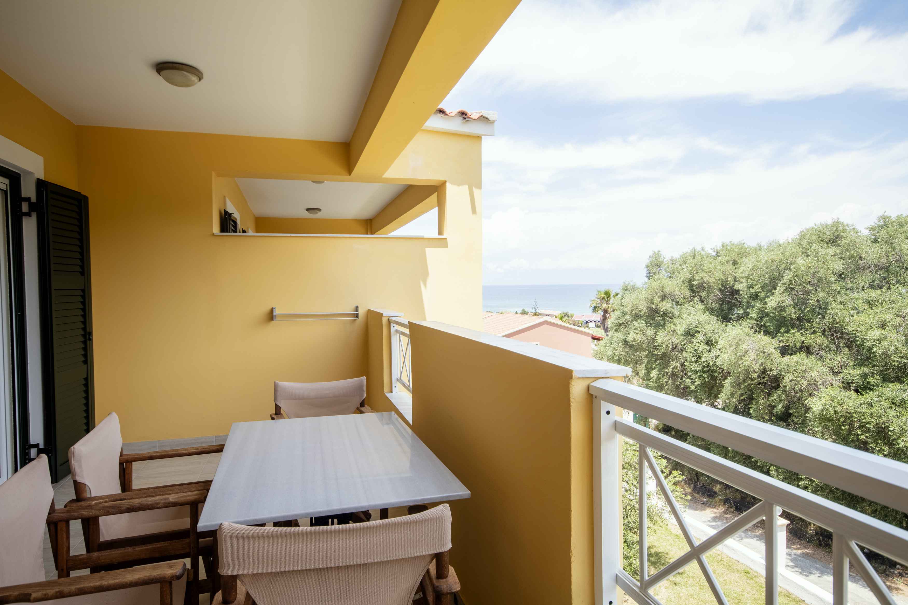 Robolla Beach Aparthotel Corfu 