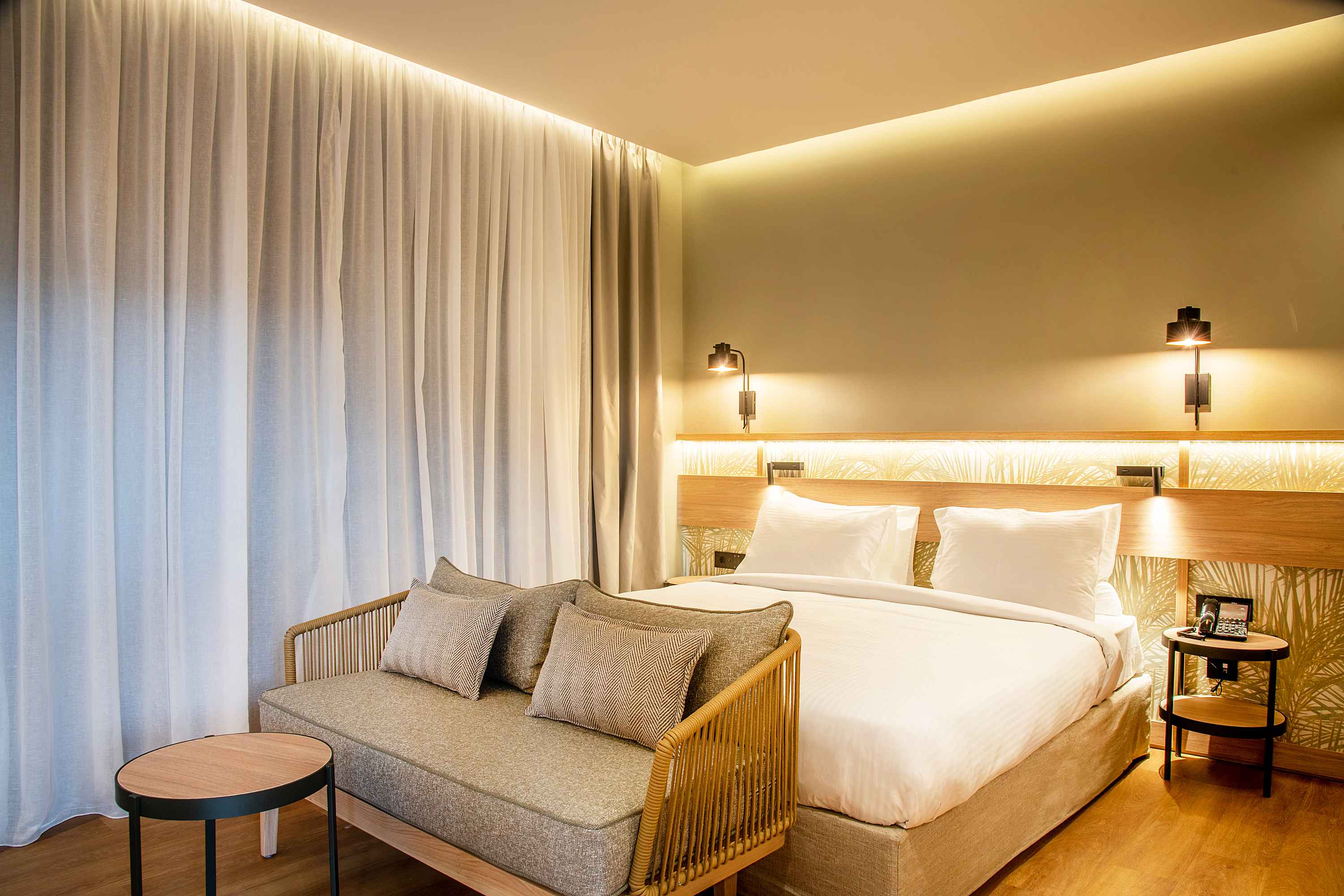 Senseana Sea Side Resort & Spa