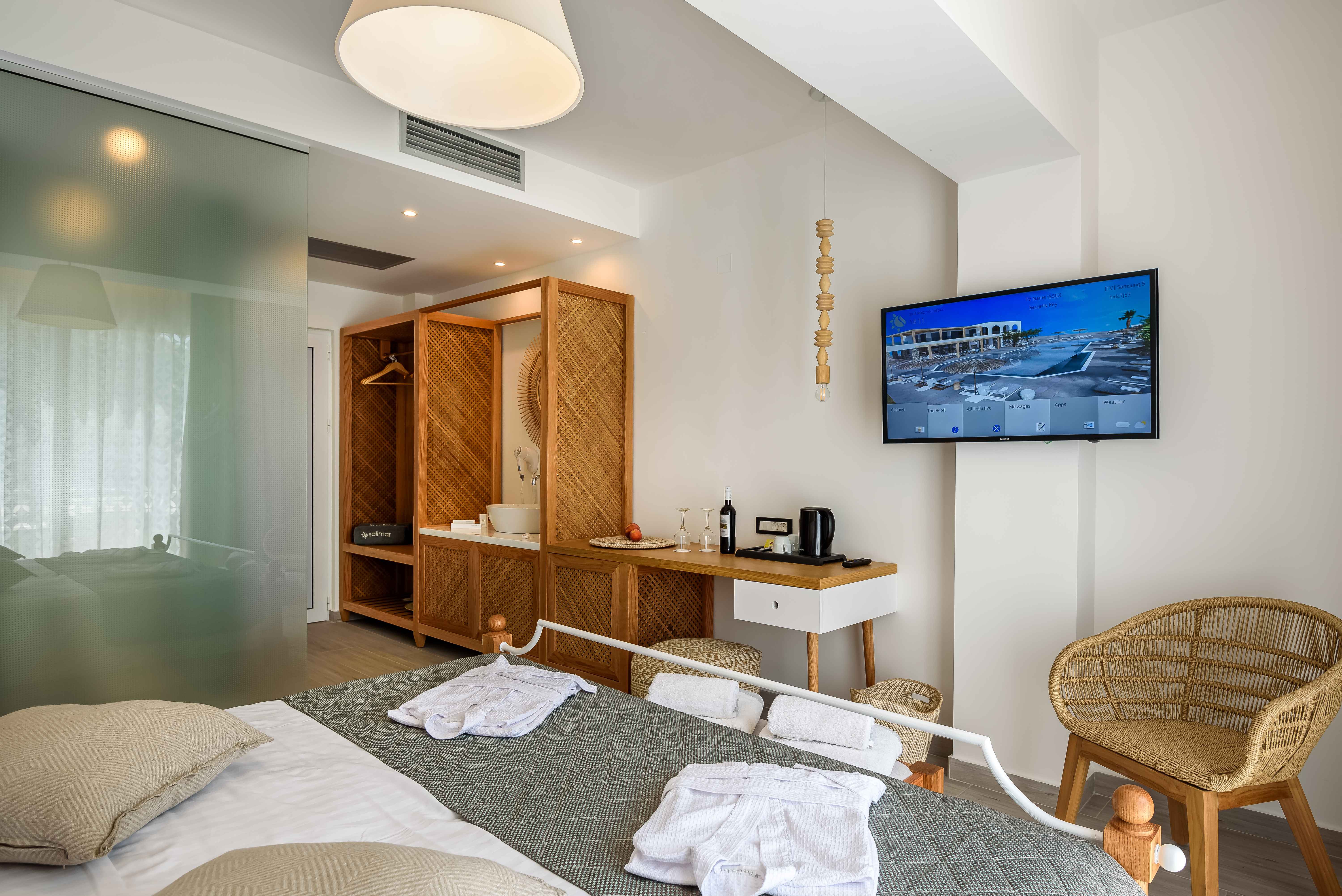 Solimar White Pearl Crete 