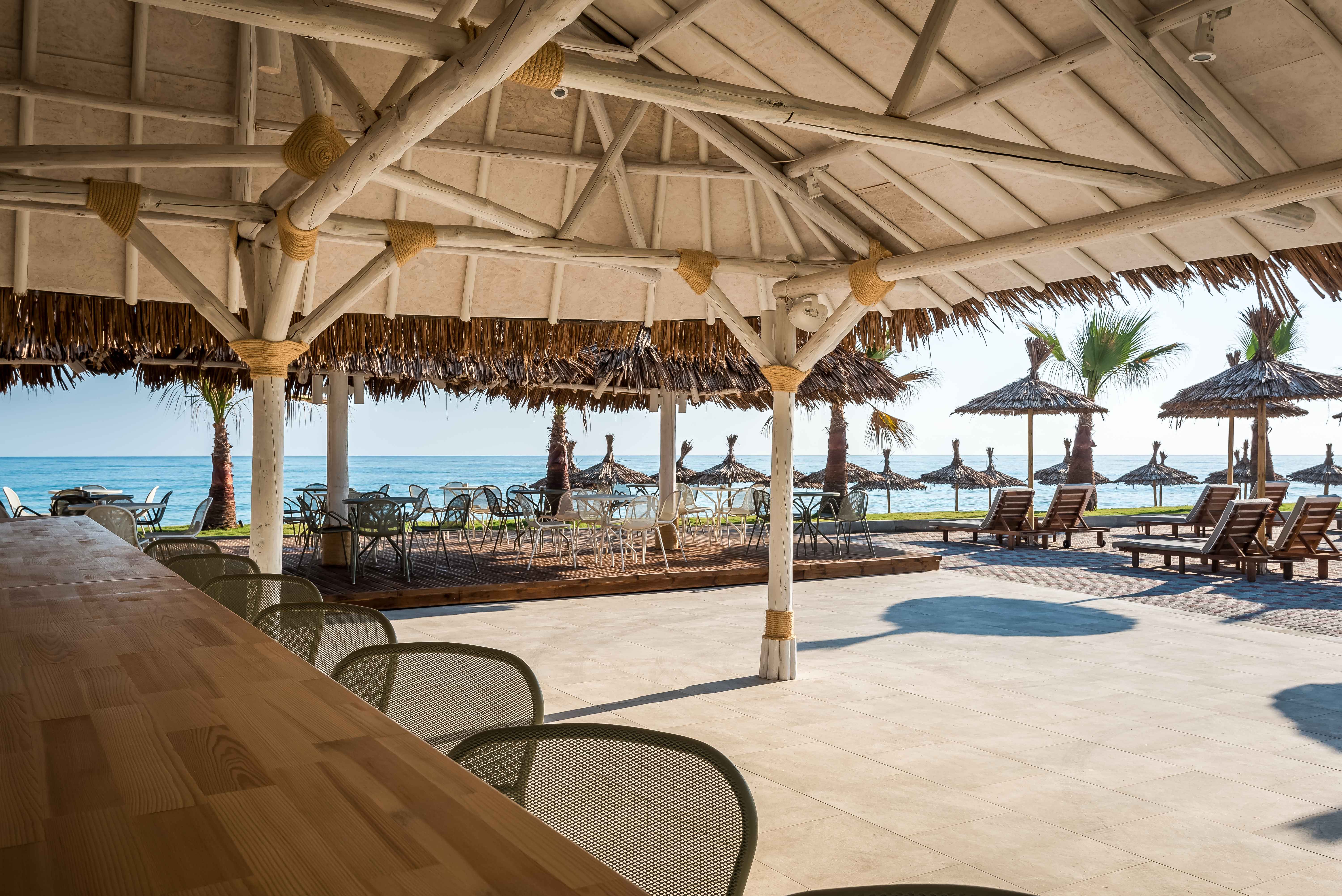 Solimar White Pearl Crete 