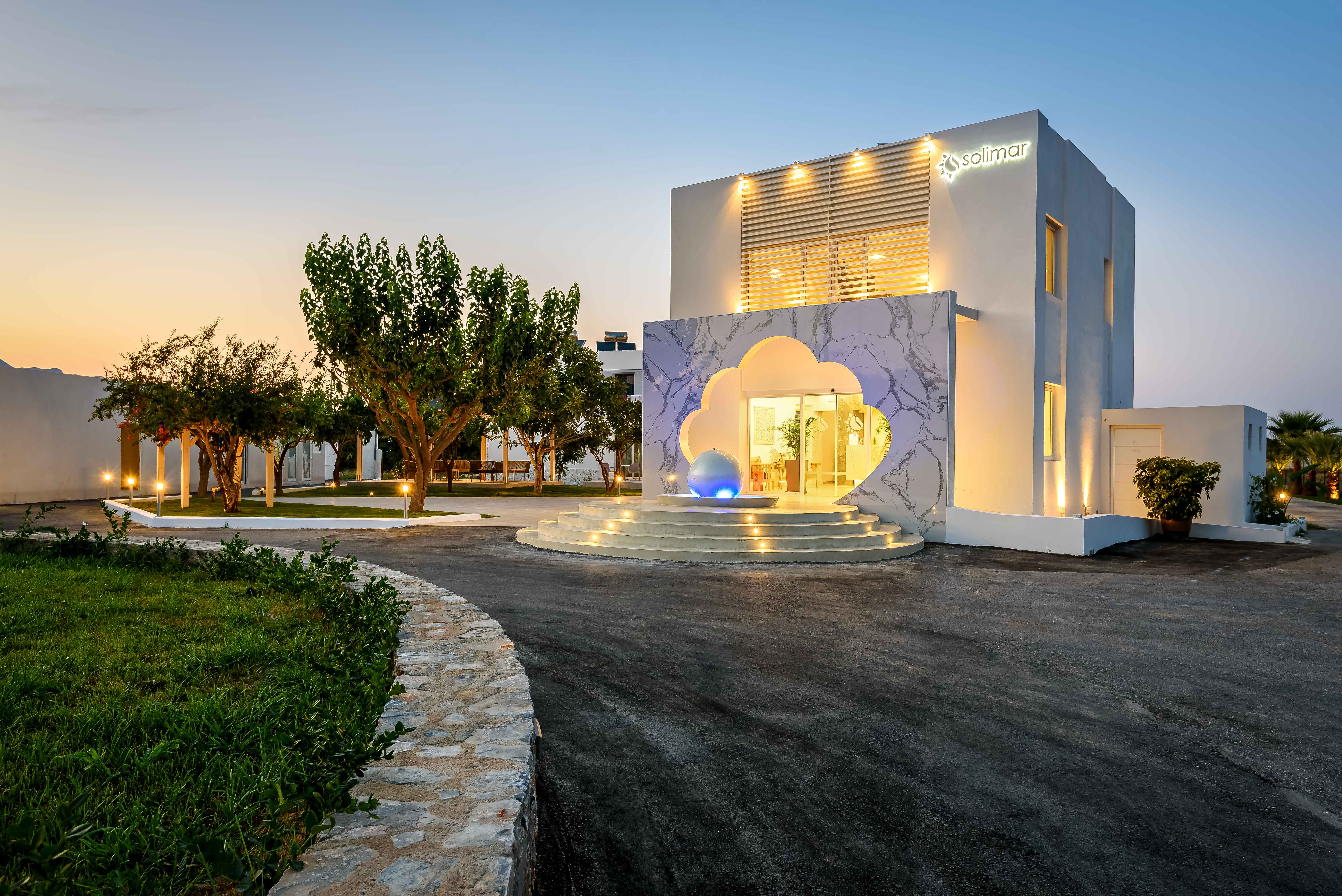 Solimar White Pearl Crete 