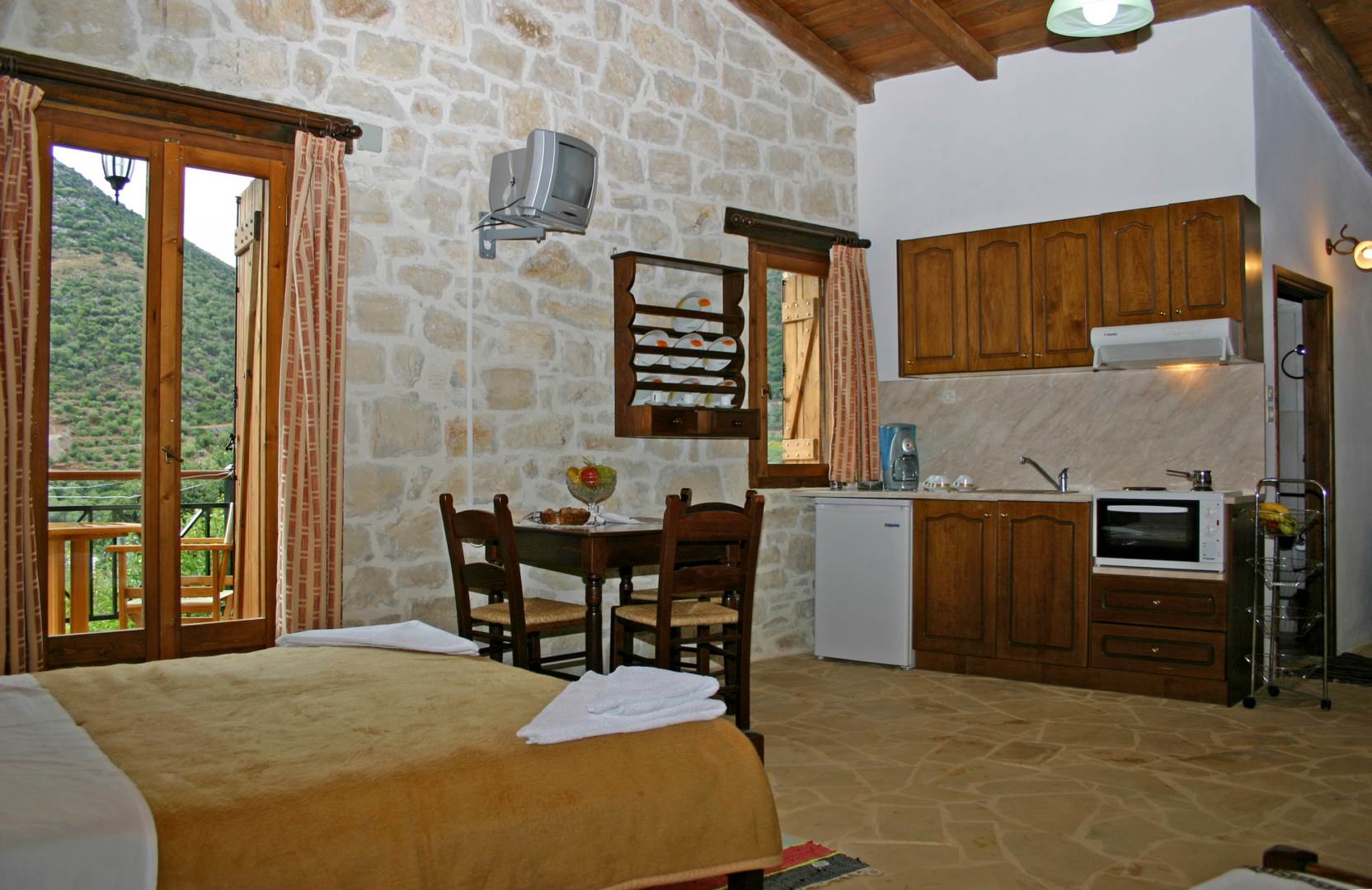 Stone Village Hotel Apartments